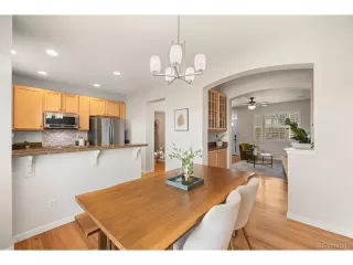 Photo #6: 5593093 Listing