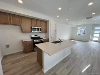 Photo #4: 5593513 Listing