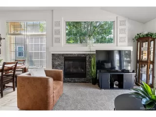 Photo #5: 5595025 Listing