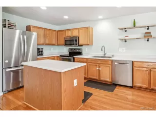 Photo #5: 5595027 Listing