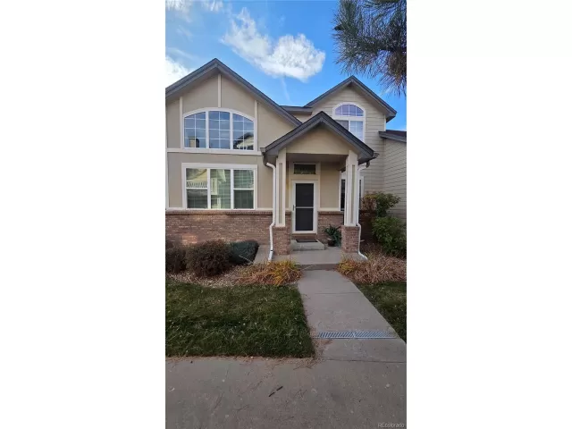 MLS: 5595437 Condo For Sale