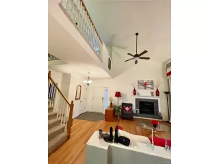 Photo #4: 5596112 Listing