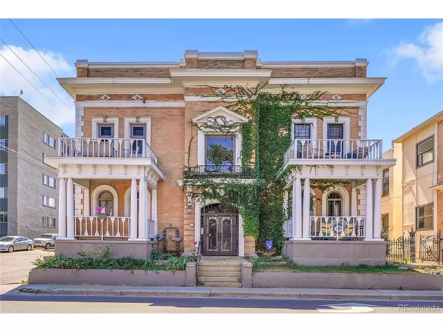 MLS: 5599669 Condo For Sale