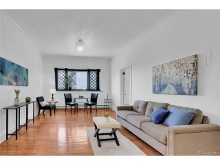 Photo #5: 5599669 Listing