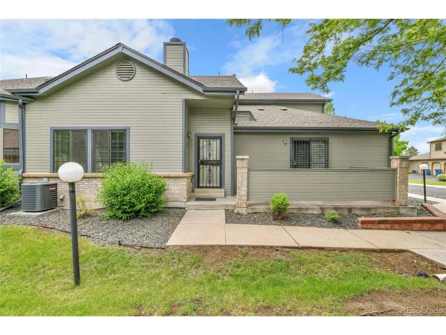 MLS: 5604877 Condo For Sale