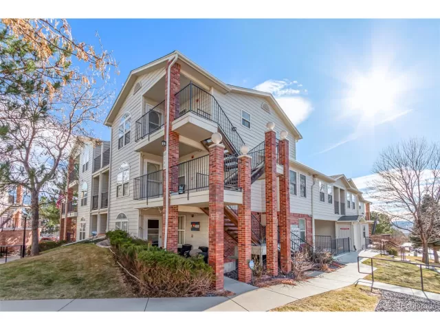 MLS: 5604896 Condo For Sale