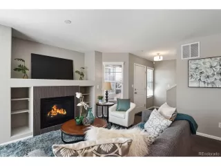 Photo #2: 5604943 Listing