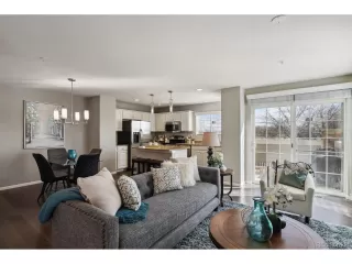 Photo #4: 5604943 Listing