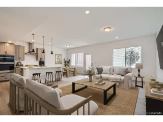 Photo #2: 5606723 Listing