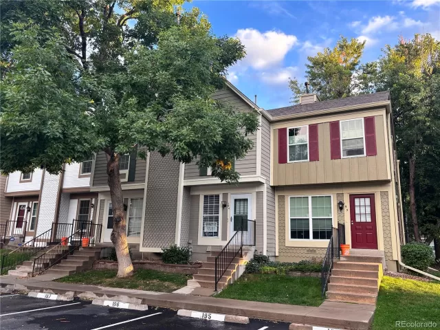 MLS: 5608979 Condo For Sale