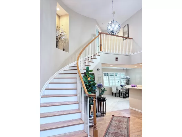 MLS: 5609122 Condo For Sale