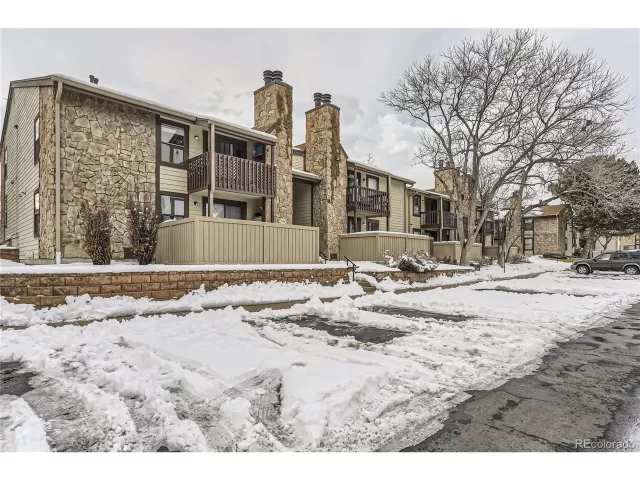 MLS: 5614600 Condo For Sale