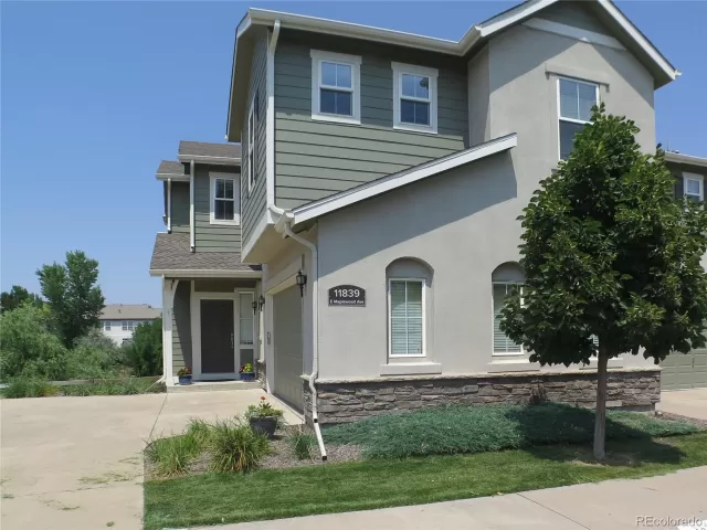 MLS: 5615779 Condo For Sale