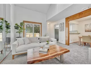 Photo #3: 5622705 Listing
