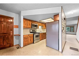 Photo #3: 5628055 Listing 