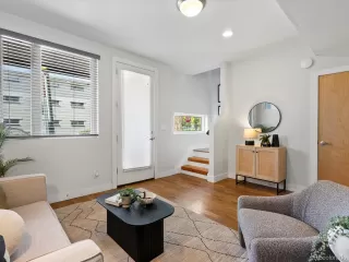 Photo #4: 5630046 Listing