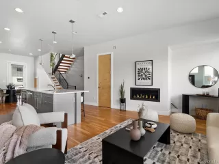 Photo #6: 5630046 Listing