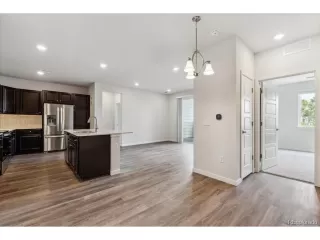 Photo #3: 5631867 Listing 