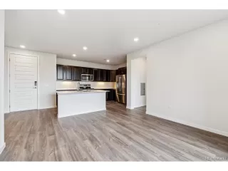 Photo #5: 5631867 Listing 