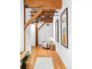 Photo #2: 5632795 Listing 