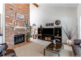 Photo #4: 5632849 Listing