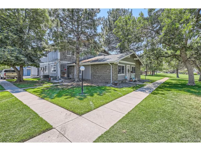 MLS: 5633224 Condo For Sale