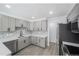 Photo #4: 5633437 Listing