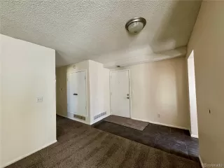 Photo #3: 5635391 Listing 