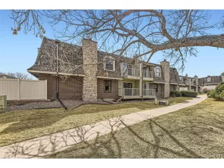 Photo #2: 5635998 Listing