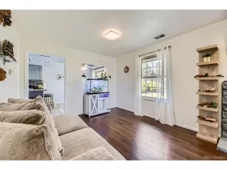 Photo #6: 5635998 Listing