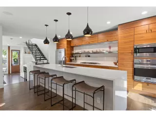 Photo #6: 5637298 Listing 