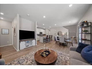Photo #4: 5640559 Listing