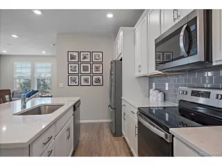 Photo #6: 5640559 Listing