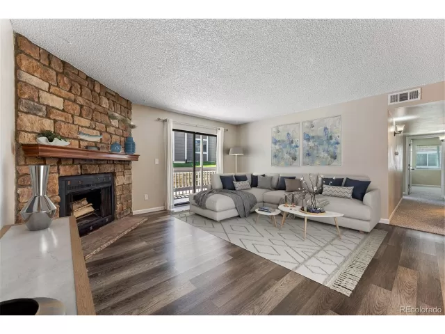 MLS: 5642502 Condo For Sale
