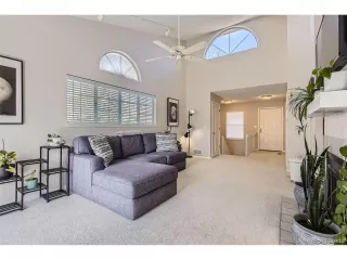 Photo #2: 5645221 Listing