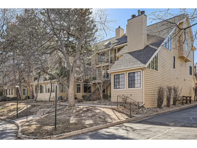 MLS: 5645880 Condo For Sale