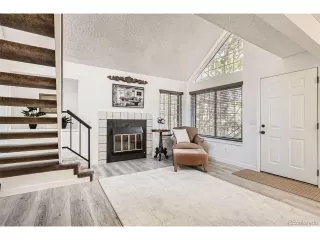 Photo #5: 5645880 Listing