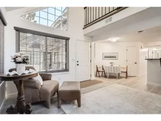 Photo #6: 5645880 Listing