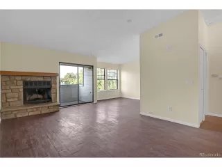 Photo #5: 5648179 Listing