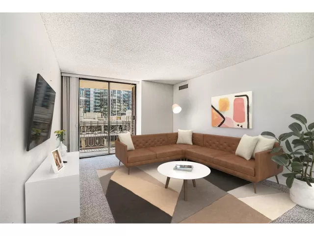 MLS: 5648537 Condo For Sale