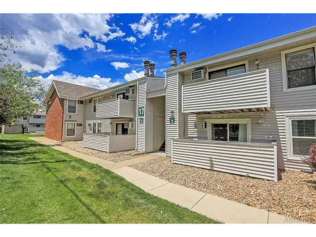 MLS: 5650188 Condo For Sale