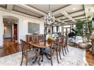 Photo #2: 5652942 Listing