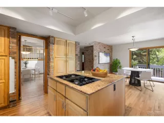 Photo #5: 5653210 Listing 