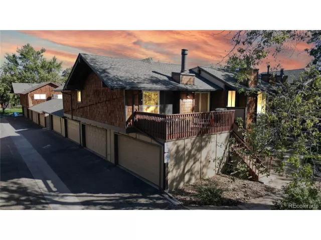 MLS: 5653408 Condo For Sale