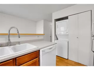 Photo #6: 5659238 Listing