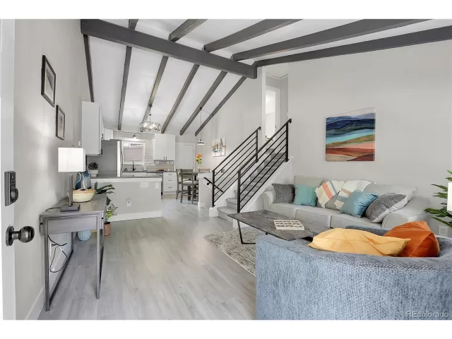 MLS: 5661644 Condo For Sale