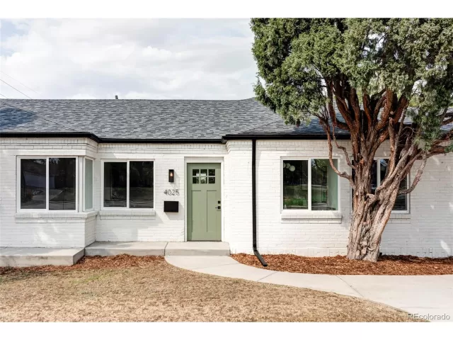 MLS: 5665197 Condo For Sale