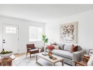 Photo #3: 5665197 Listing