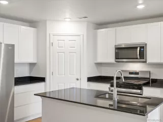 Photo #4: 5668747 Listing