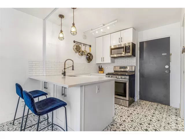 MLS: 5674482 Condo For Sale